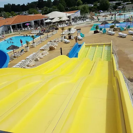 Mobilhome 2ch Climatise A La Palmyre Campsite *